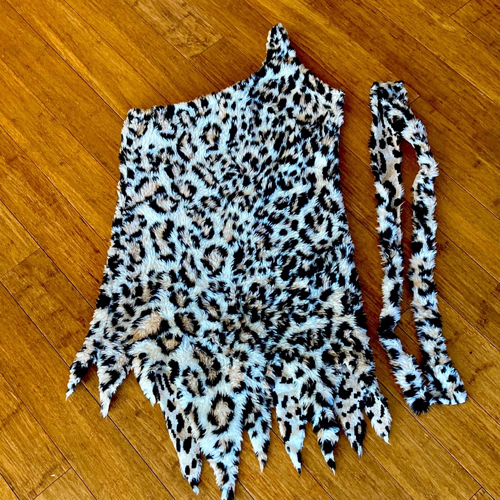 Jungle Jane/ Cave Women Costume Dress up Halloween 🎃